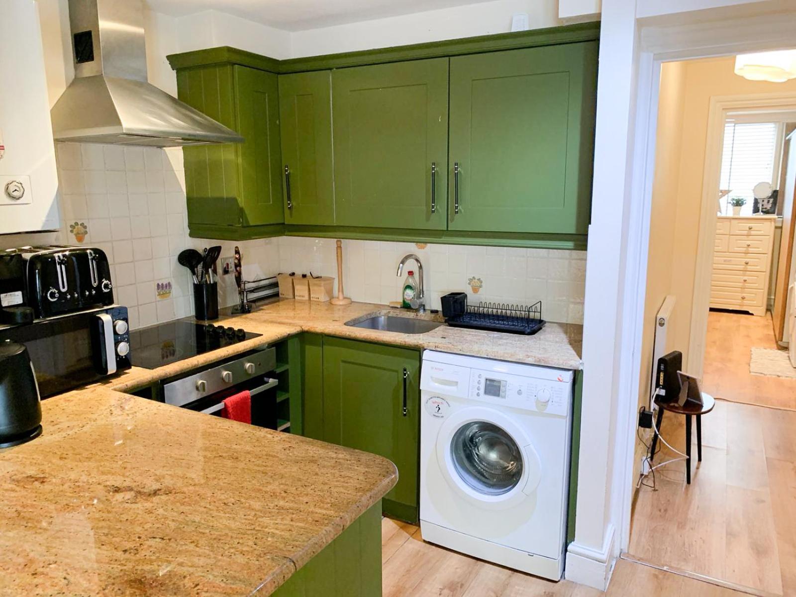 Lovely 1 Bedroom Flat In West Kensington Central London, Shepherd's Bush Apartamento